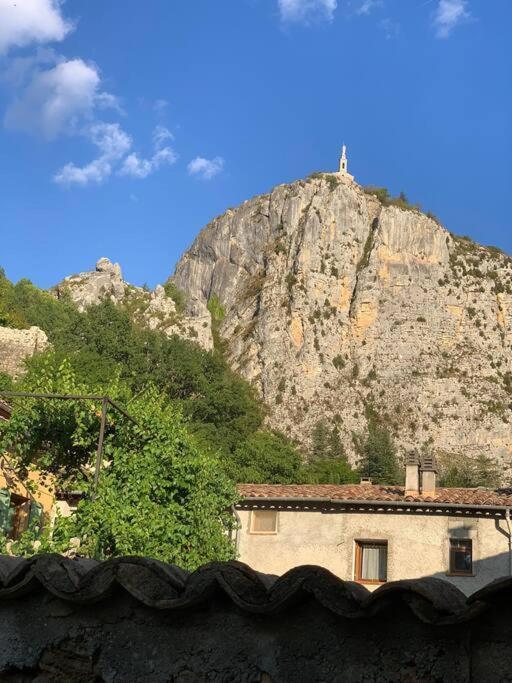 Agreable Maison De Village. Castellane Ngoại thất bức ảnh